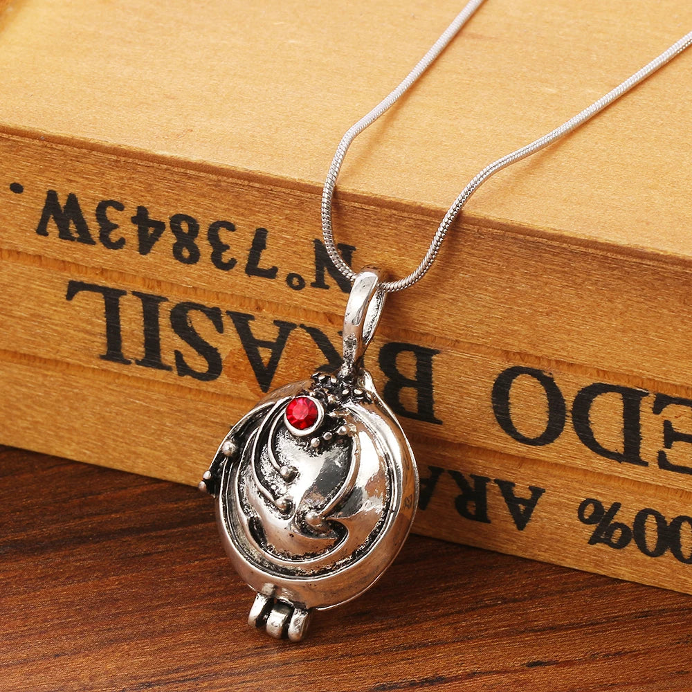 Elena Gilbert Vampire Diaries Esther's Talisman Vervain Locket Pendant Necklace - The Vampire Diaries - Silver