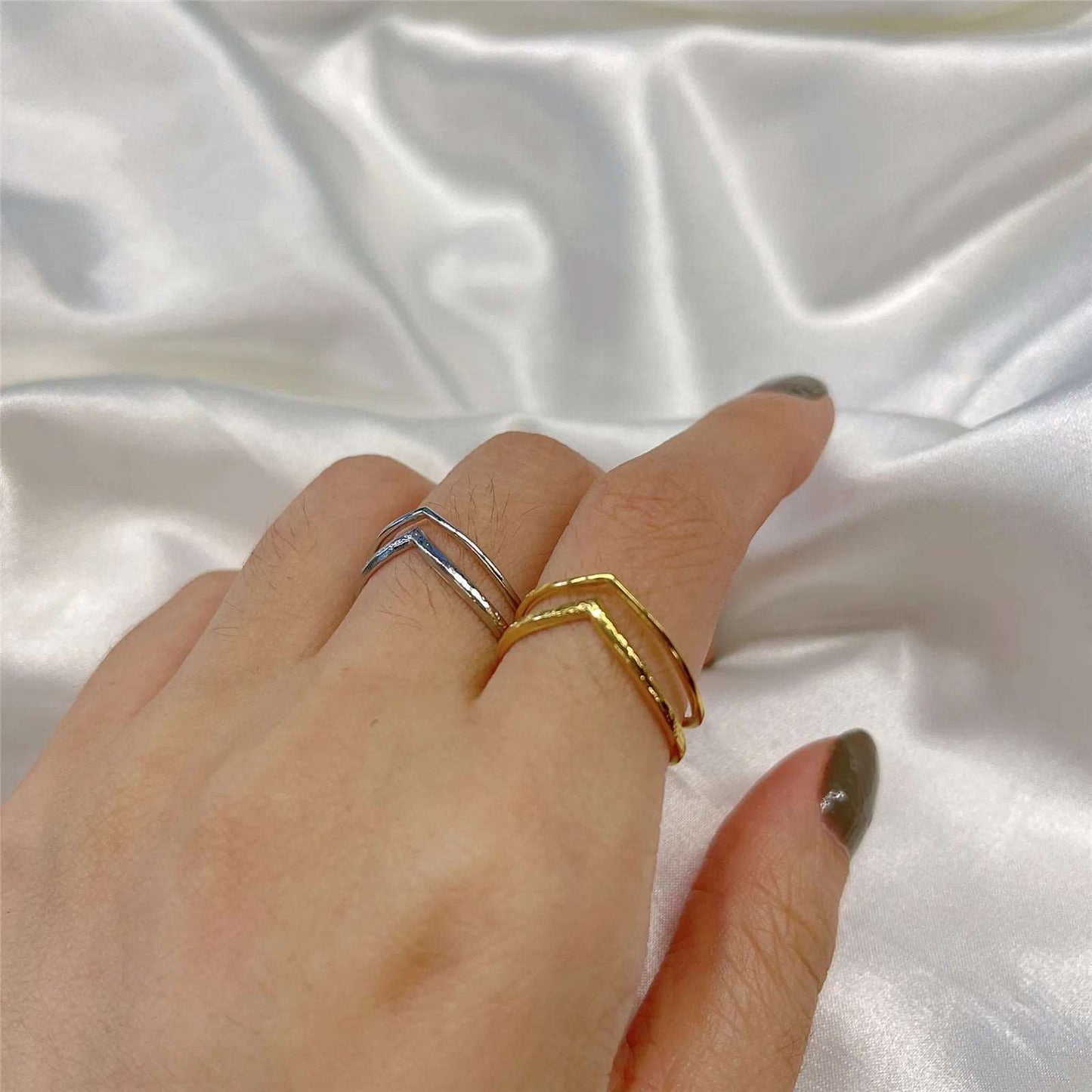 Women's Minimalist V-Shaped Double Layer Stainless Steel Open Rings - Lovez Aqua© -