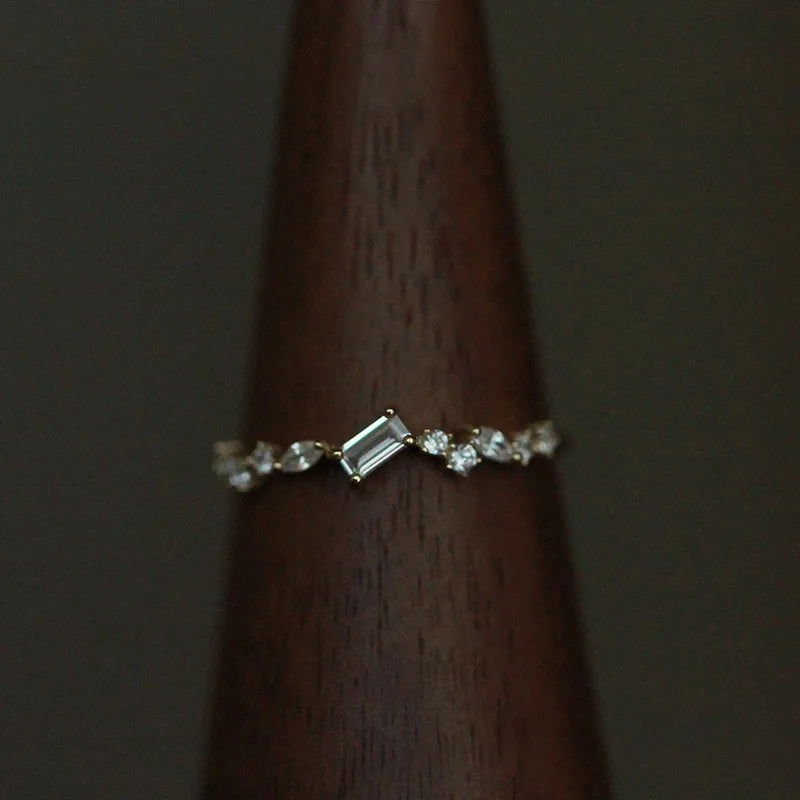 925 Sterling Silver Classic Gold Sparkling Unique Rectangle Cubic Zirconia Ring - Lovez Aqua© -