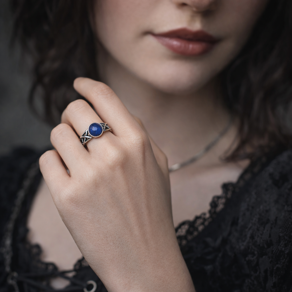 The Vampire Diaries Sterling Silver Elena Gilbert's Round Daylight Ring