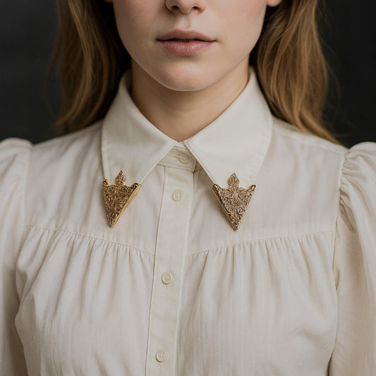Women's Vintage Baroque Filigree Gilded Shirt Collar Corner Ends Triangle Brooch