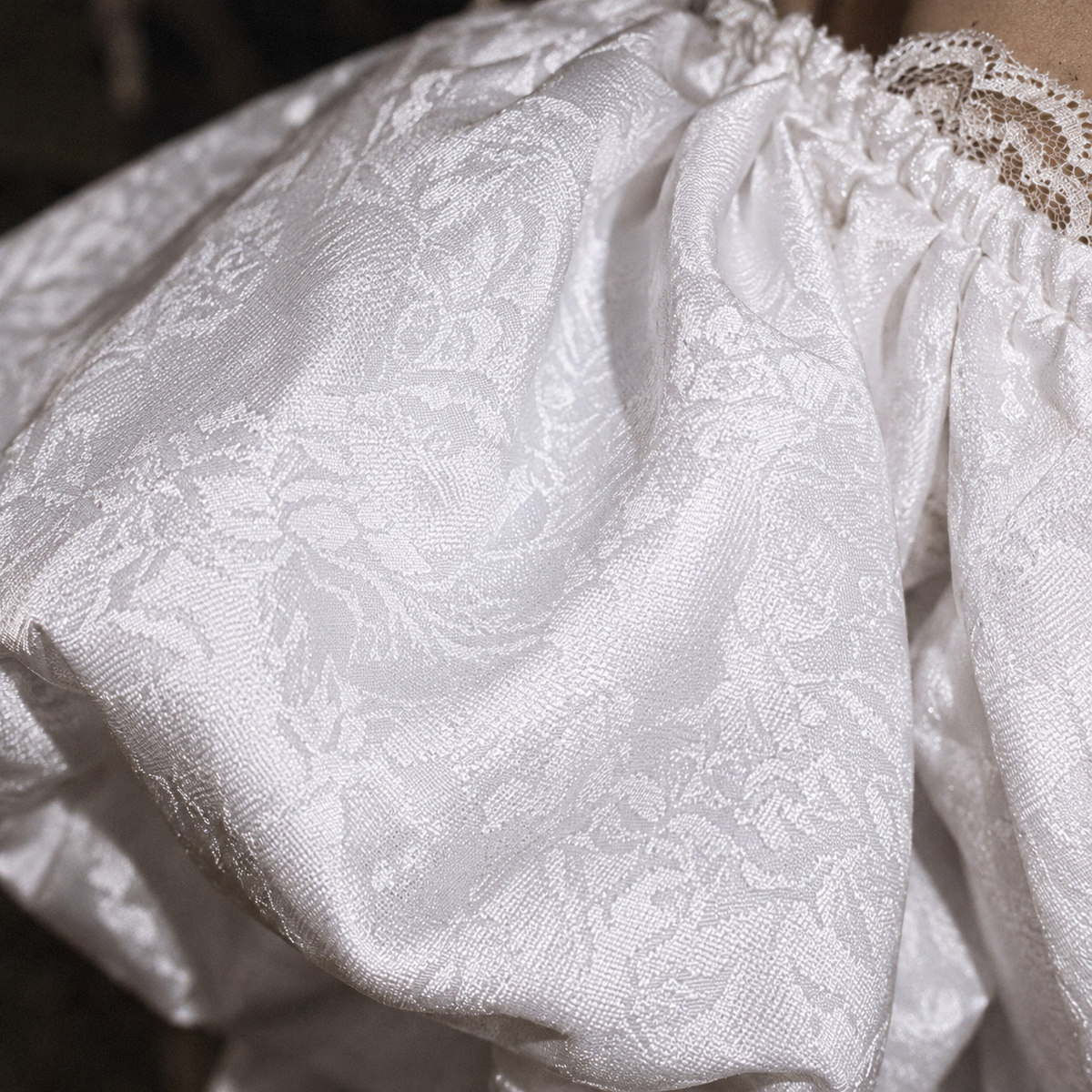 Wuthering Heights wedding dress, Catherine Earnshaw wedding gown, Catherine Earnshaw bridal costume, Wuthering Heights white dress, Wuthering Heights 2026 costume, Catherine Earnshaw cosplay dress, Margot Robbie inspired wedding dress, gothic Victorian wedding dress, Victorian bridal ball gown, white gothic wedding gown, off shoulder wedding dress with veil, white puff sleeve bridal gown, pointed waist wedding dress, basque waist bridal gown, gothic romance wedding dress, historical wedding costume, Victori