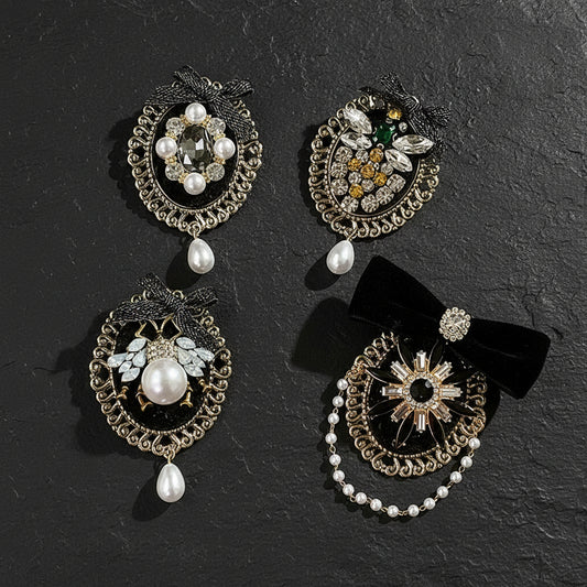 Vintage Rhinestone & Pearl Women's Baroque Rococo Ornate Lapel Brooch