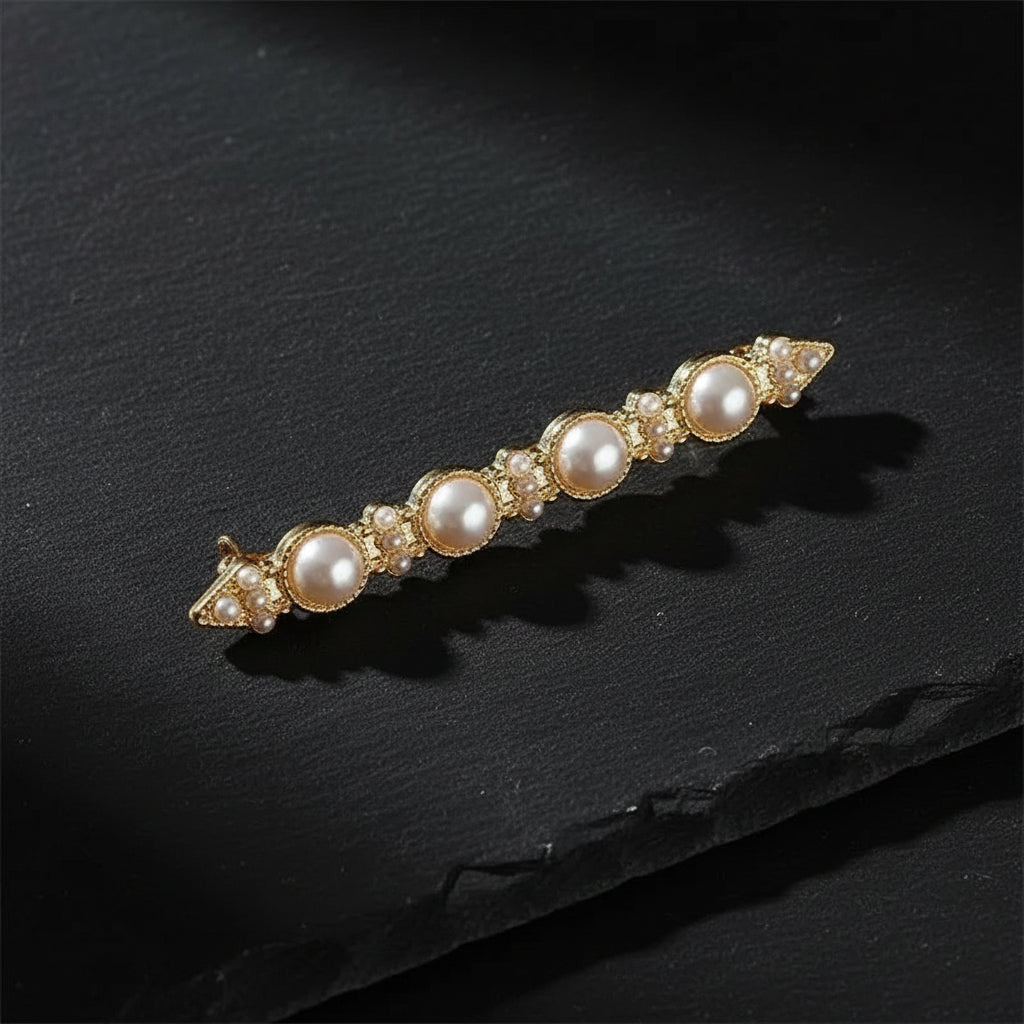 Women's Vintage Baroque Pearl & Gemstone Retro Palace Style Renaissance Brooch