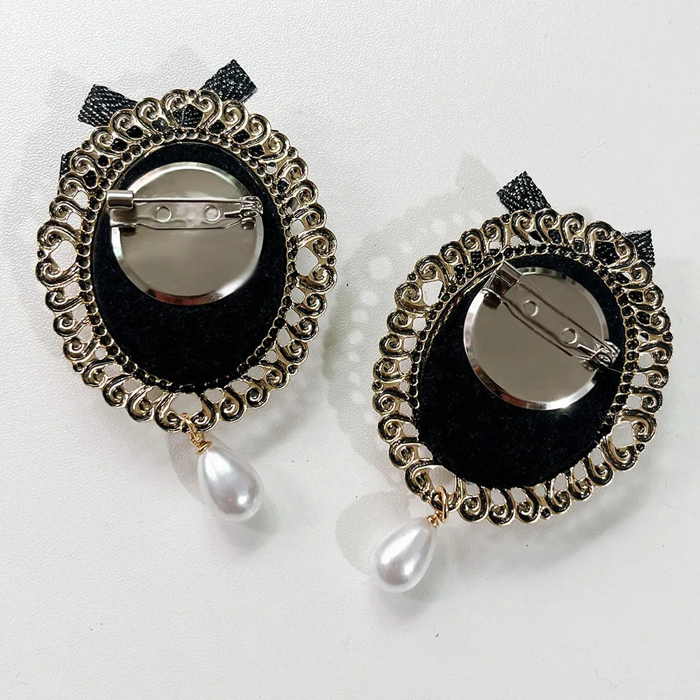 Vintage Rhinestone & Pearl Women's Baroque Rococo Ornate Lapel Brooch