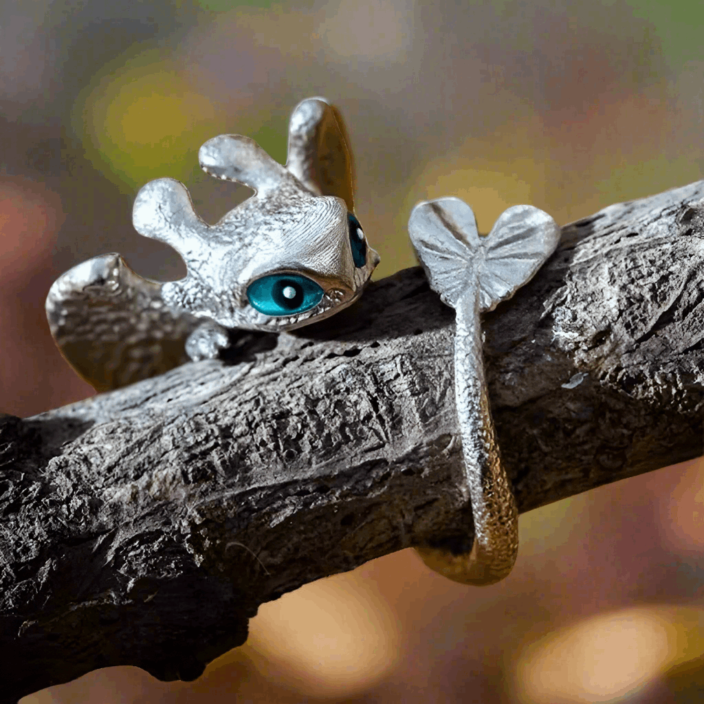 How to Train Your Dragon Toothless or Light Fury Punk Ring - Lovez Aqua© -