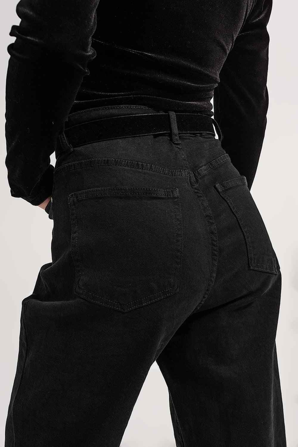 Women's Black Relaxed Fit Cotton Jeans With Pocket Detail