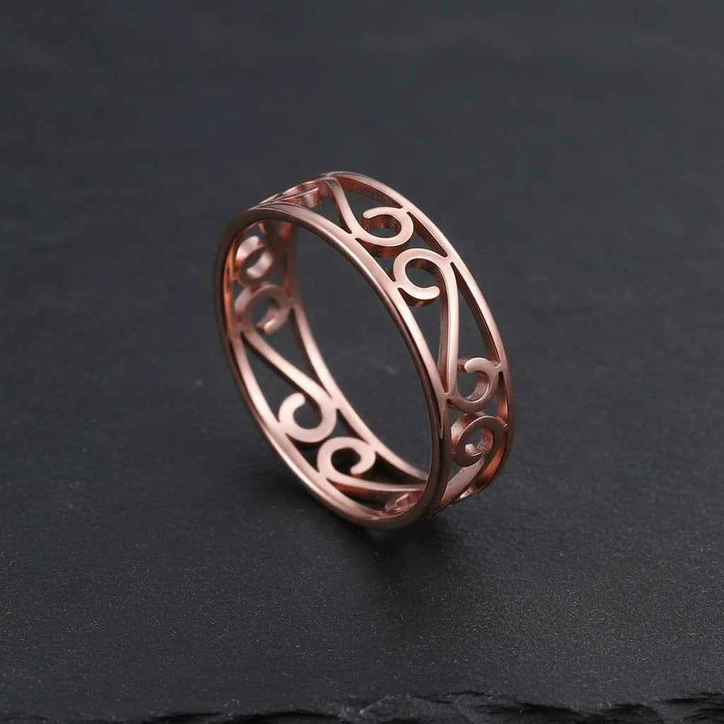 Women's Delicate Filigree Cutout Metallic Carved Ring