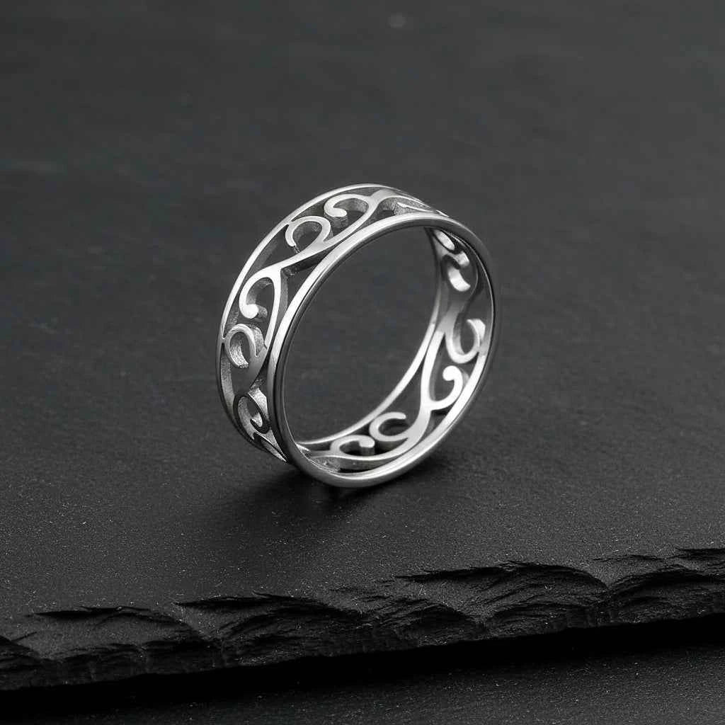 Women's Delicate Filigree Cutout Metallic Carved Ring