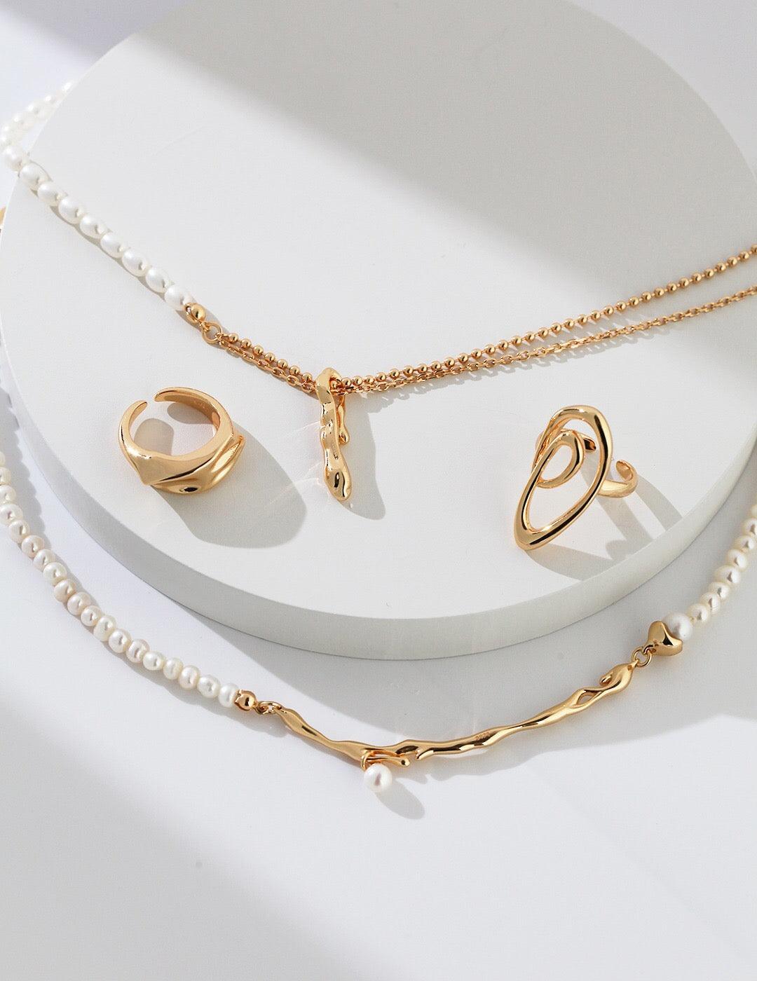 Women's Luxurious Gold/Silver Liquid Metal Choker Necklace with Pearls - Lovez Aqua© -