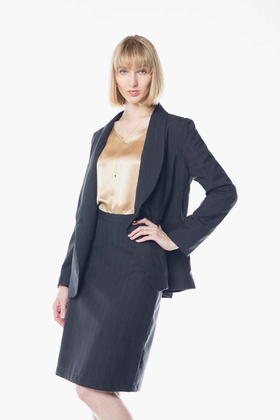 Women's Tailored Dark Gray Belted Woolen Blazer with Notched Lapel