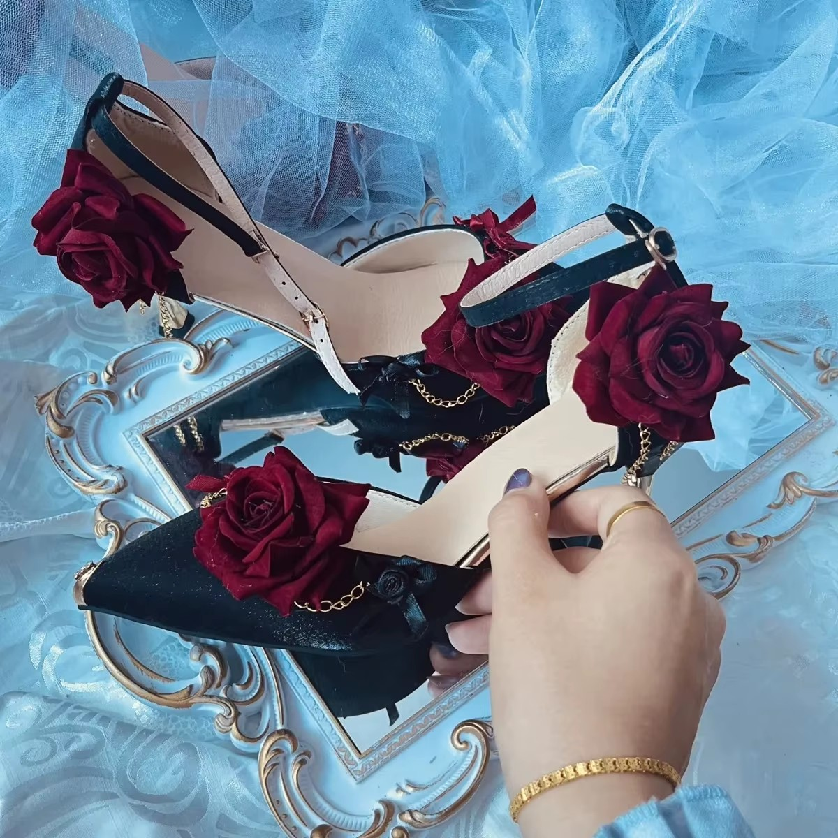 Elegant Gothic Red Rose & Gold Chain Women's Pointed Toe Leather Heeled Pumps