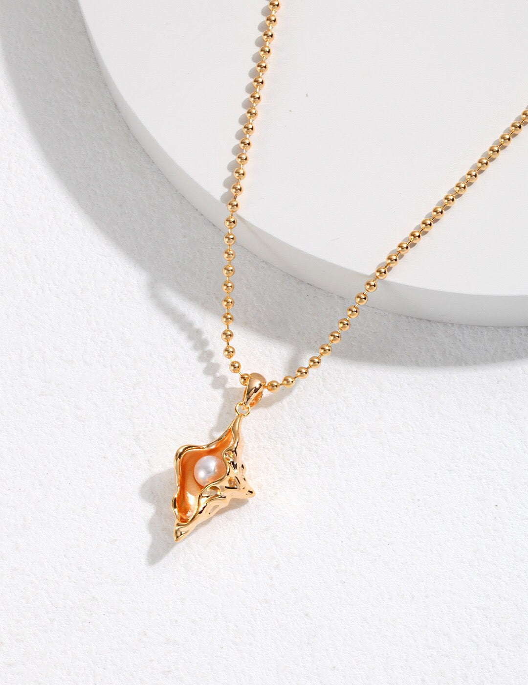 Women's Gold Vermeil Conch Shell & Natural Pearl Necklace - Lovez Aqua© - 18K Gold-Plated / Jewelry Pouch