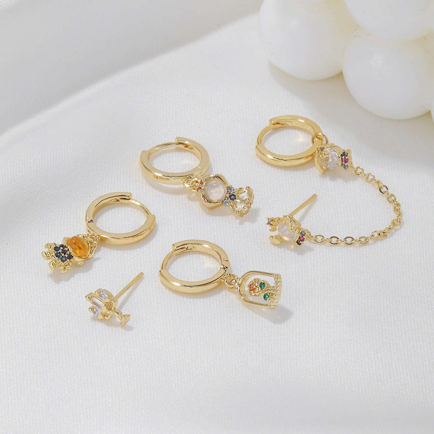 Disney's Beauty & the Beast Belle Gold Plated Zircon Stud Earrings (5 Pieces) - Disney - 