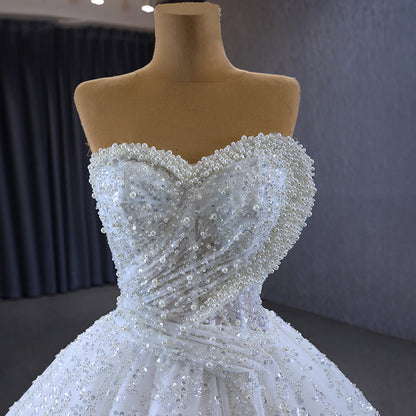 Crystal Embellished Princess Ball Gown Ivory Wedding Dress with Sweetheart Neckline
