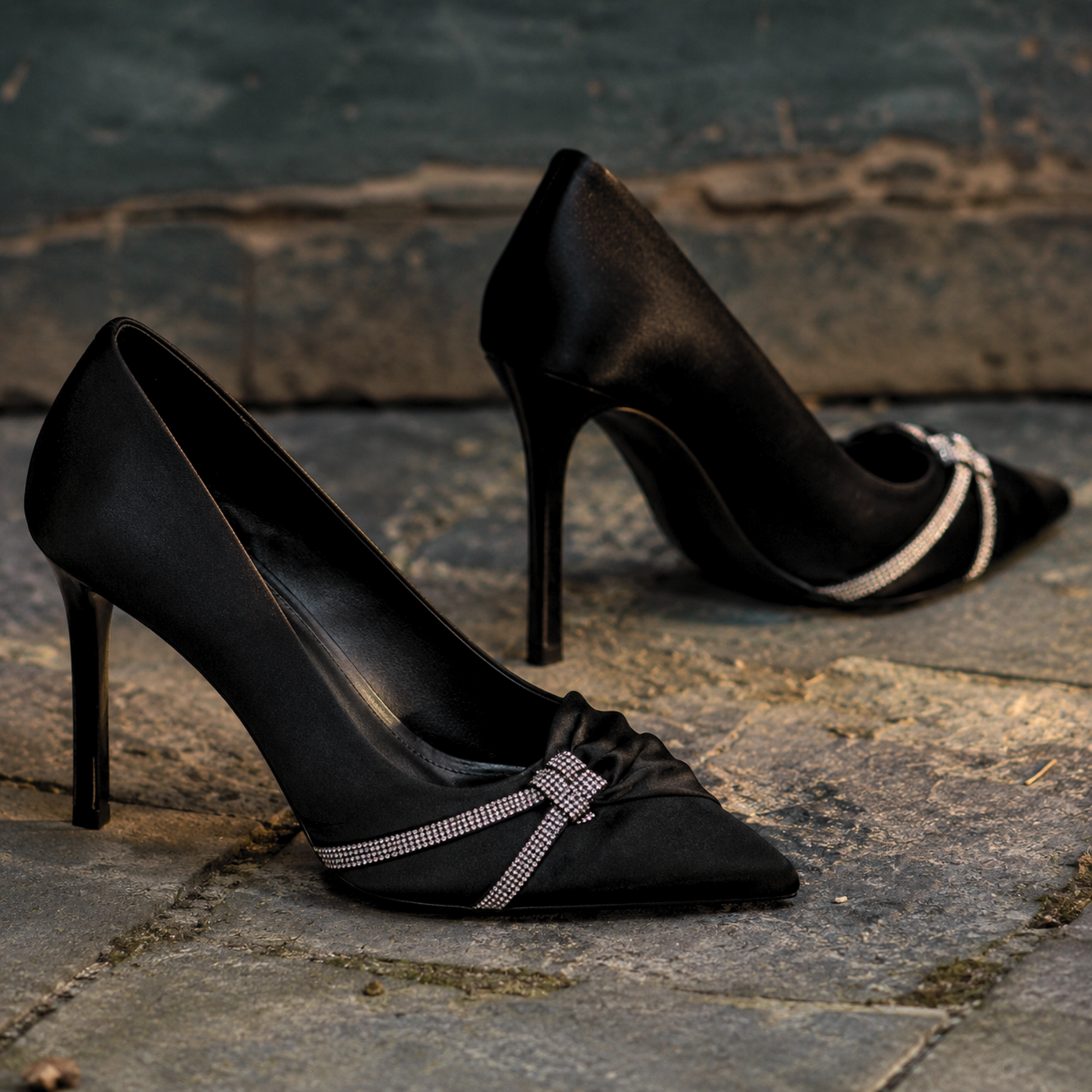 Luxury Rhinestone Bow Pointed Toe Women's Stiletto High Heels