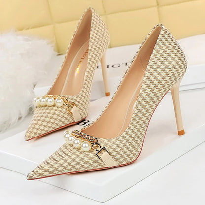 Vintage Plaid Checkered Women's Stiletto High Heels with Pearl & Chain Detail