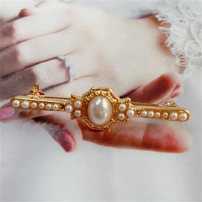 Women's Vintage Baroque Pearl & Gemstone Retro Palace Style Renaissance Brooch