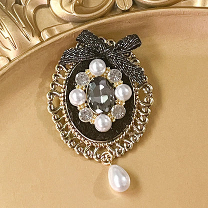 Vintage Rhinestone & Pearl Women's Baroque Rococo Ornate Lapel Brooch