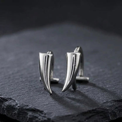 vampire fang lip ring, non piercing lip ring, fake snake bites, gothic lip cuff, fake lip piercing, vampire lip jewelry, black lip ring, silver lip ring, stainless steel lip cuff, gothic body jewelry, non piercing labret, snake bite lip jewelry, vampire accessories, Halloween lip jewelry, alternative fashion jewelry, punk lip cuff, fake fang piercing, gothic makeup accessory