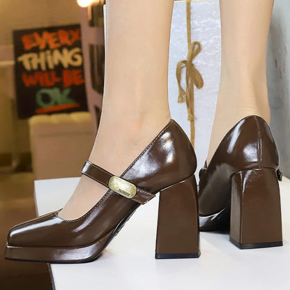 Vintage Women's Block Heel Mary Jane Retro Chunky Heel Pumps with Gold Buckle
