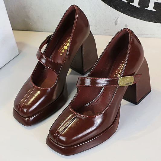 Vintage Women's Block Heel Mary Jane Retro Chunky Heel Pumps with Gold Buckle