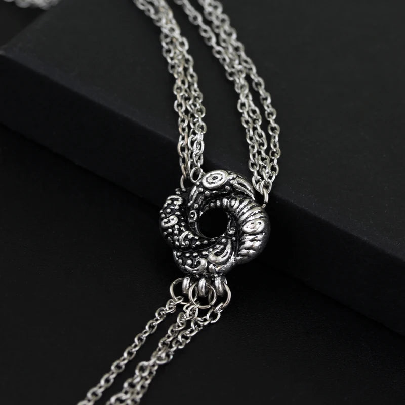 James Bond Casino Royale Vesper Lynd Silver Plated Algerian Loveknot Necklace - James Bond - 