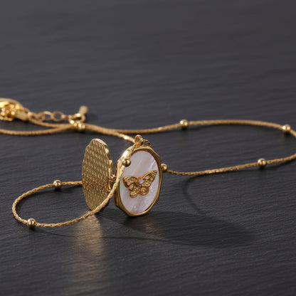 Vintage White Shell Golden Butterfly Photo Frame Gilded Locket Necklace