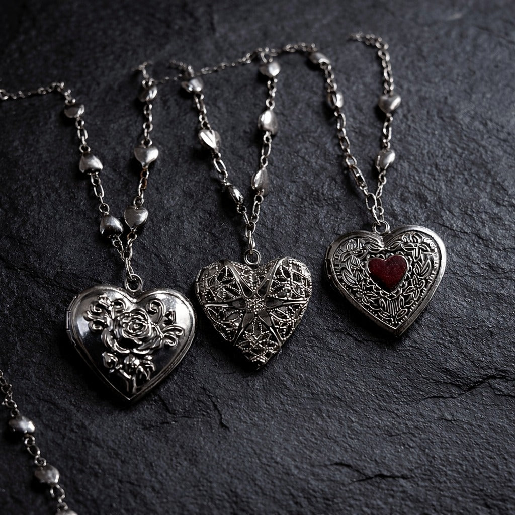 Gothic Vintage Floral Engraved Heart Women's Locket Necklace